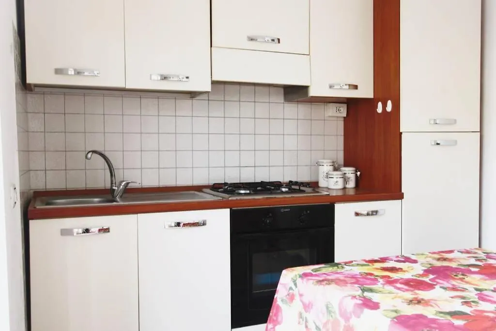 Appartamento Una casa tra le colline e il mare Venturina Terme 0*,  Italia